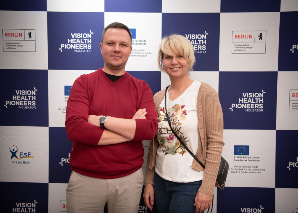 Aleksandra and Mateusz at a Vision Health Pioneers Incubator event
